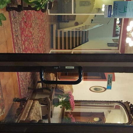 פלאמוס Hostal Residencia Catalina מראה חיצוני תמונה