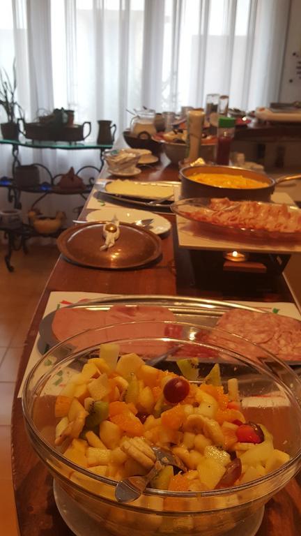 פלאמוס Hostal Residencia Catalina מראה חיצוני תמונה