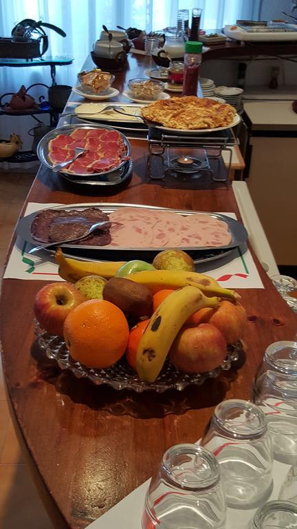 פלאמוס Hostal Residencia Catalina מראה חיצוני תמונה